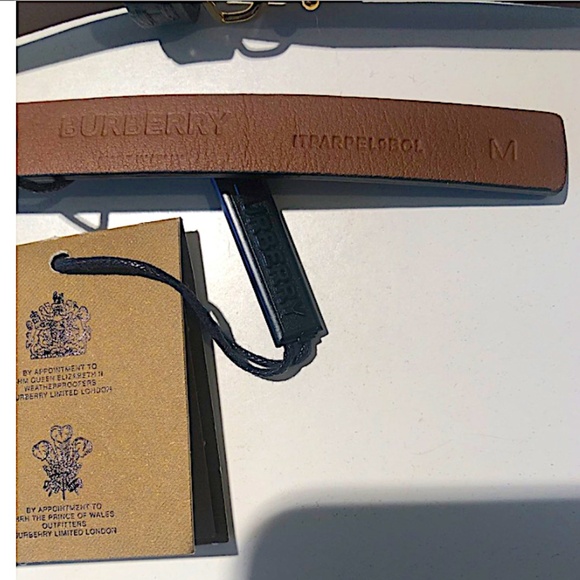 Monogram Motif Reversible Leather Belt Burberry - Picture 11 of 13